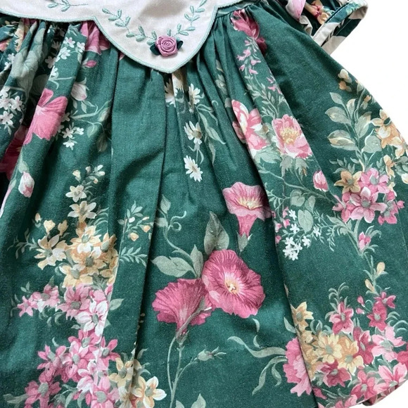 Vintage Peaches ‘n Cream Baby Dress – Forest Green Floral, Rose Bib, Size 12M - Picture 3 of 8